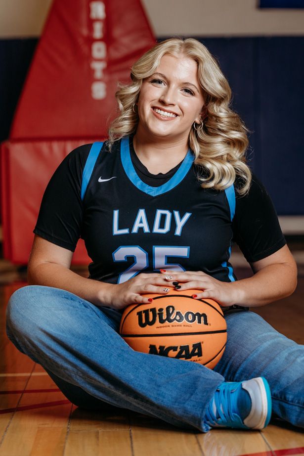 graduation, graduating, senior announcement, senior portrait photographer, mohave county, arizona photographer, portrait, sport photography,