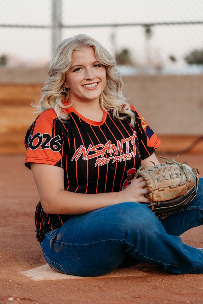 graduation, graduating, senior announcement, senior portrait photographer, mohave county, arizona photographer, portrait, sport photography,