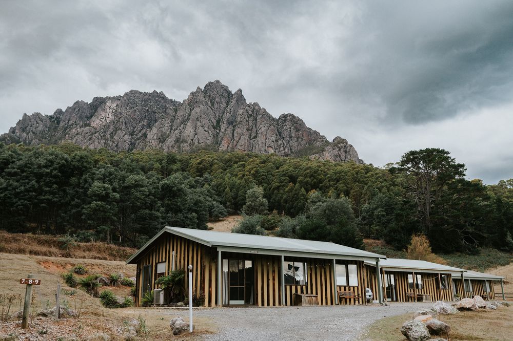 Cradle Mountain accommodation shoot in Sheffield, Tasmania by air bnb photographer Joss Jensen Photography