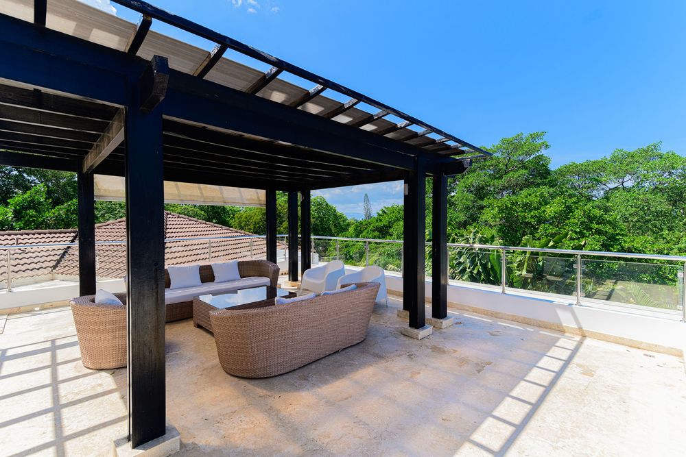 Private jacuzzi under the stars in Sosua villa for sale, luxury rooftop lounge, buying opportunity, real estate photography