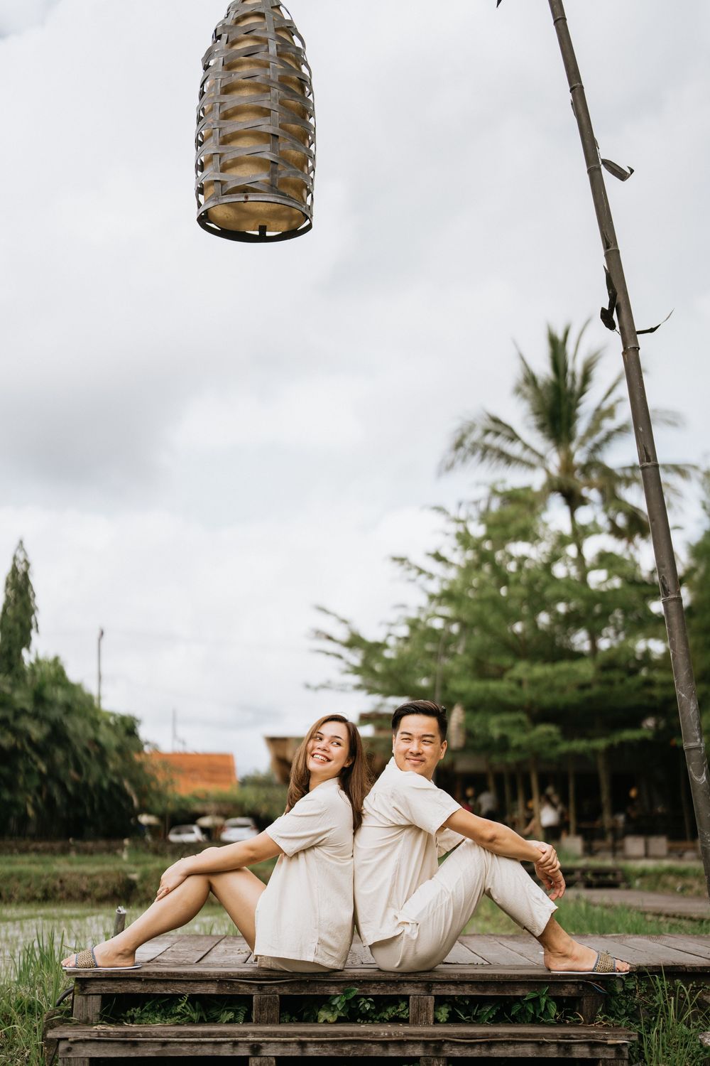 Bali couple photoshoot with ricefield and waterfall background