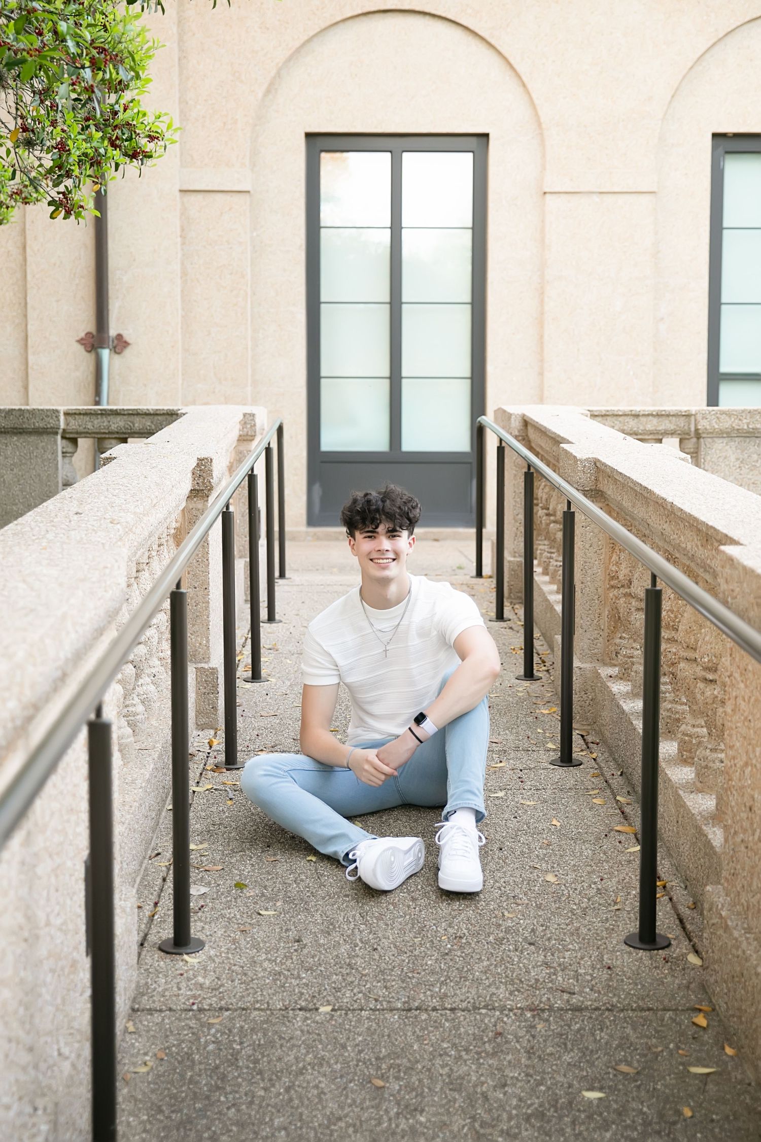 Baton Rouge senior photographer takes high school senior pictures at LSU in Baton Rouge.
