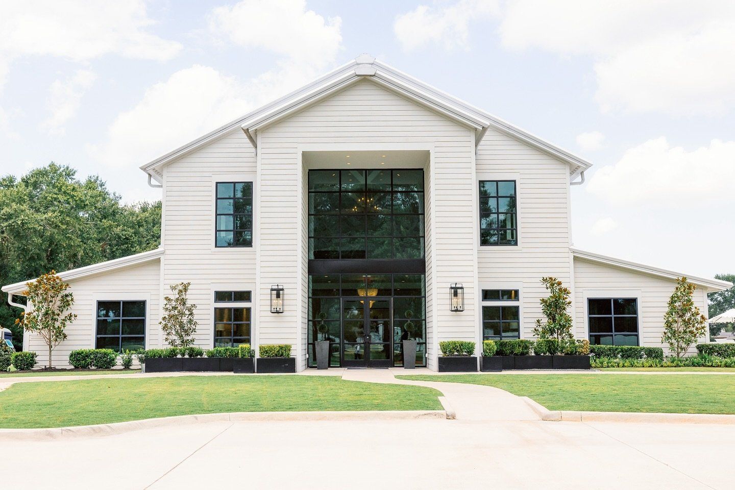 Boxwood Manor Wedding Photographer