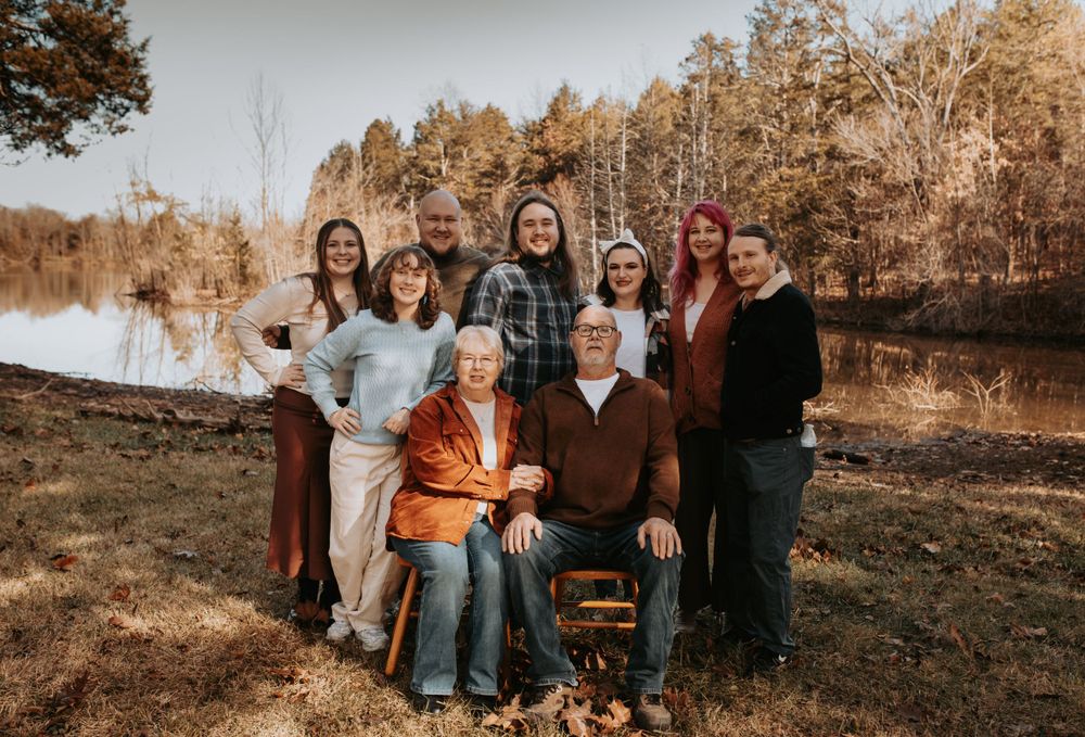 Franklin County photographer, Missouri photographer, STL photography, candid wedding, family, portraits near me, photography near me.