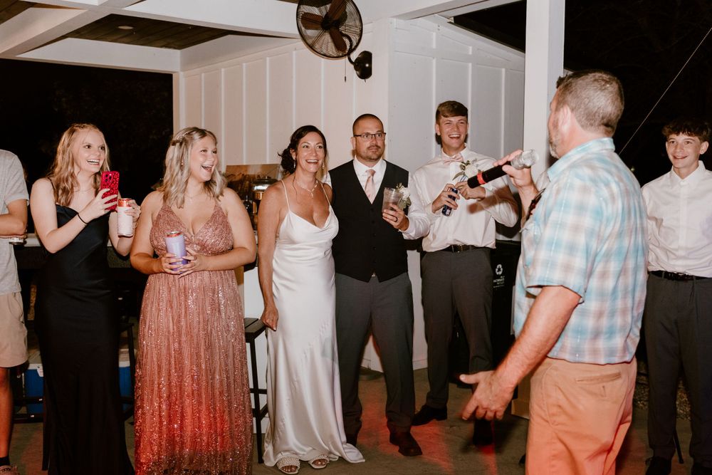 Wedding Photography Hamilton Ohio summer backyard wedding portraits by Vicci Photo Dayton Ohio Photographer Victoria Wooton