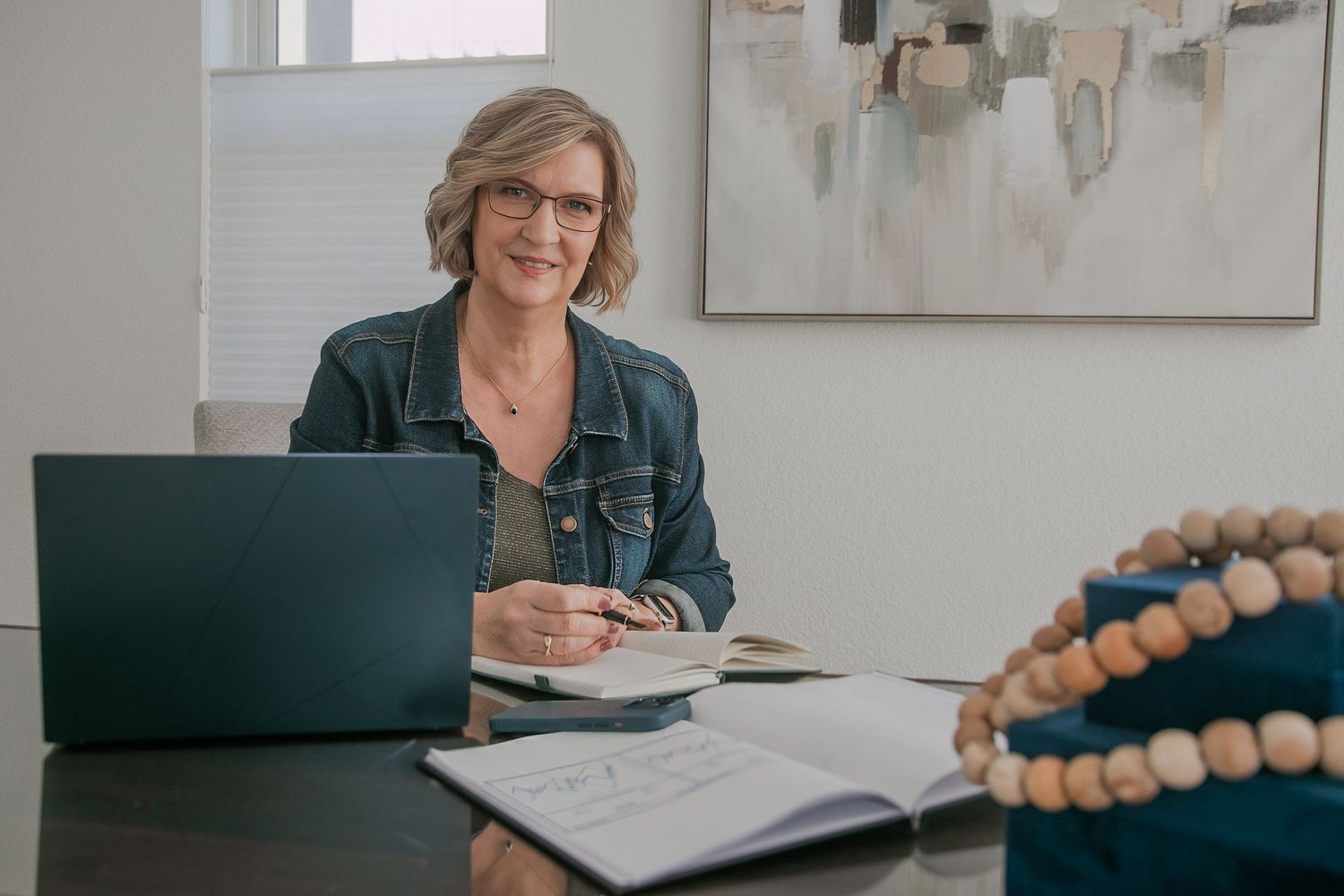 Confident Real Estate Agent, Brand Photography showcasing her confidence and friendliness.