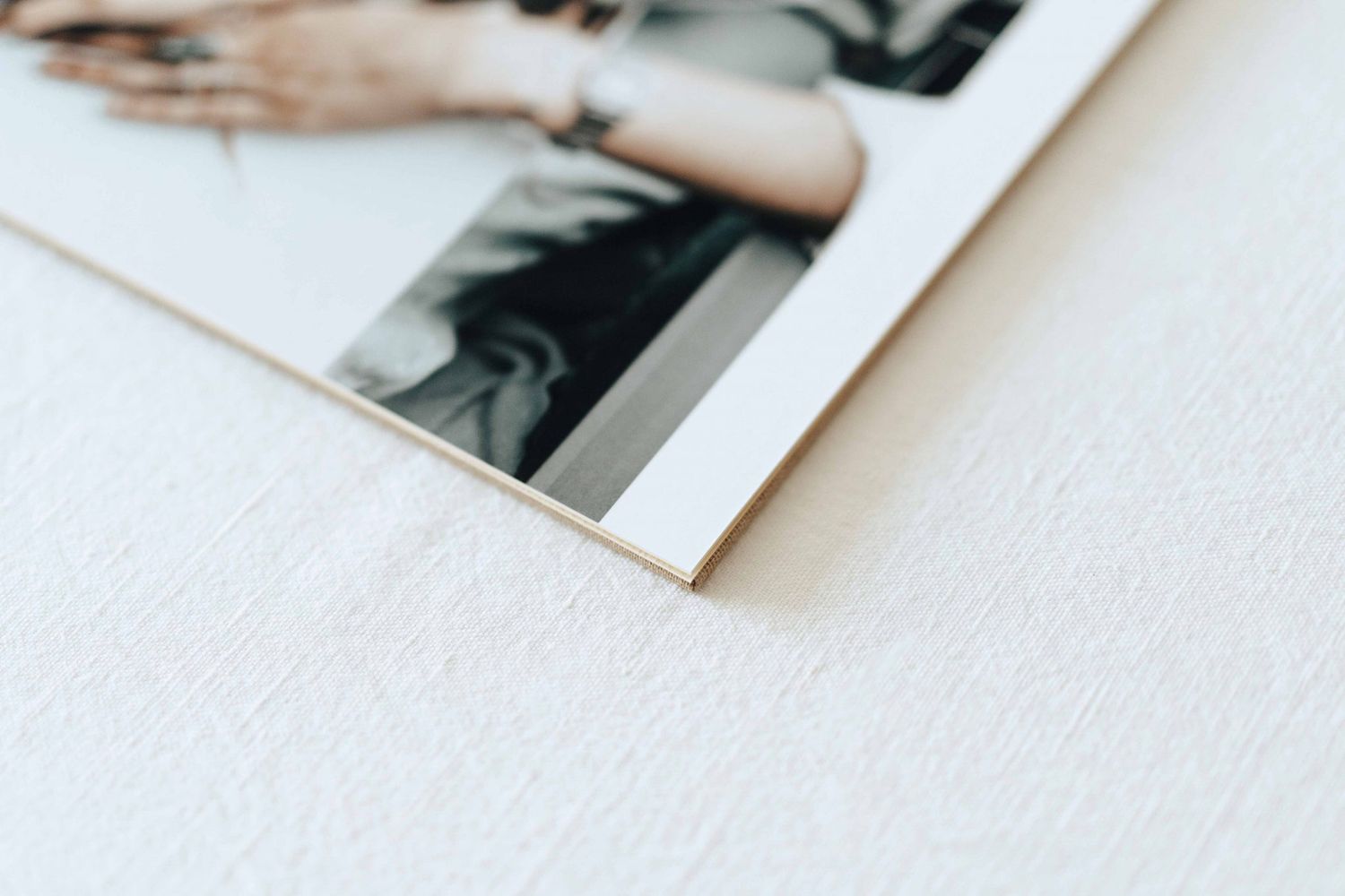 TLOOK photographe de mariage de style documentaire, album de qualité