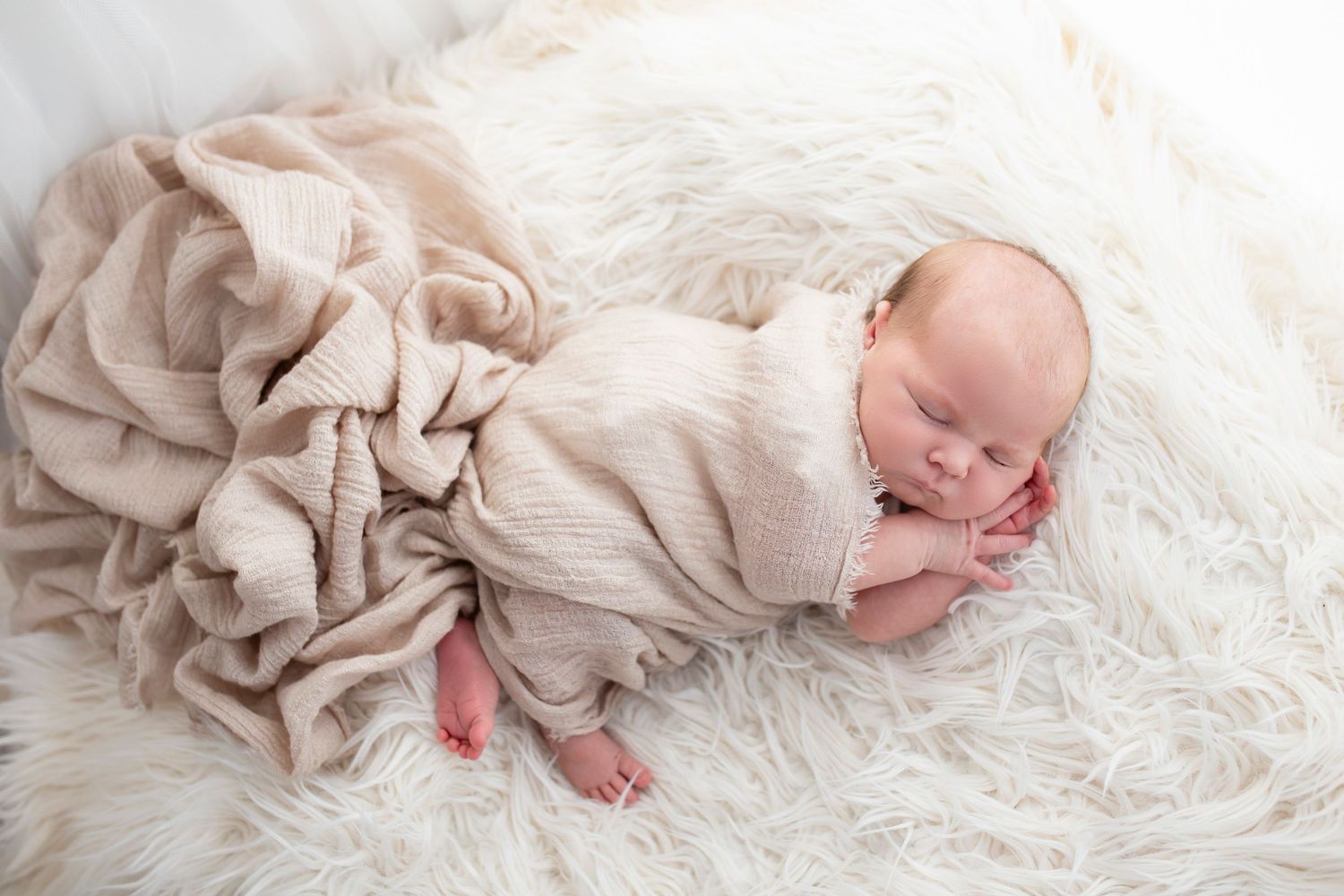 newborn photoshoot by little wonderland photography widnes cheshire