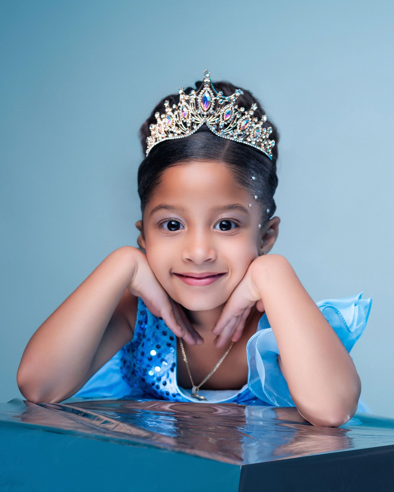 Sesión de  fotos niña estudio corona