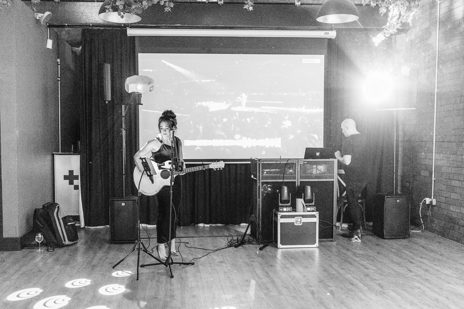 Wedding Party at The Mill, Wakefield by Chelle Lundy Photography, Yorkshire Documentary Reportage Style Candid  Entertainment Singer