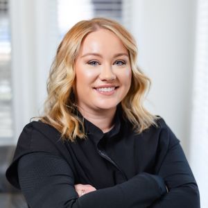 Branding Headshot Woman