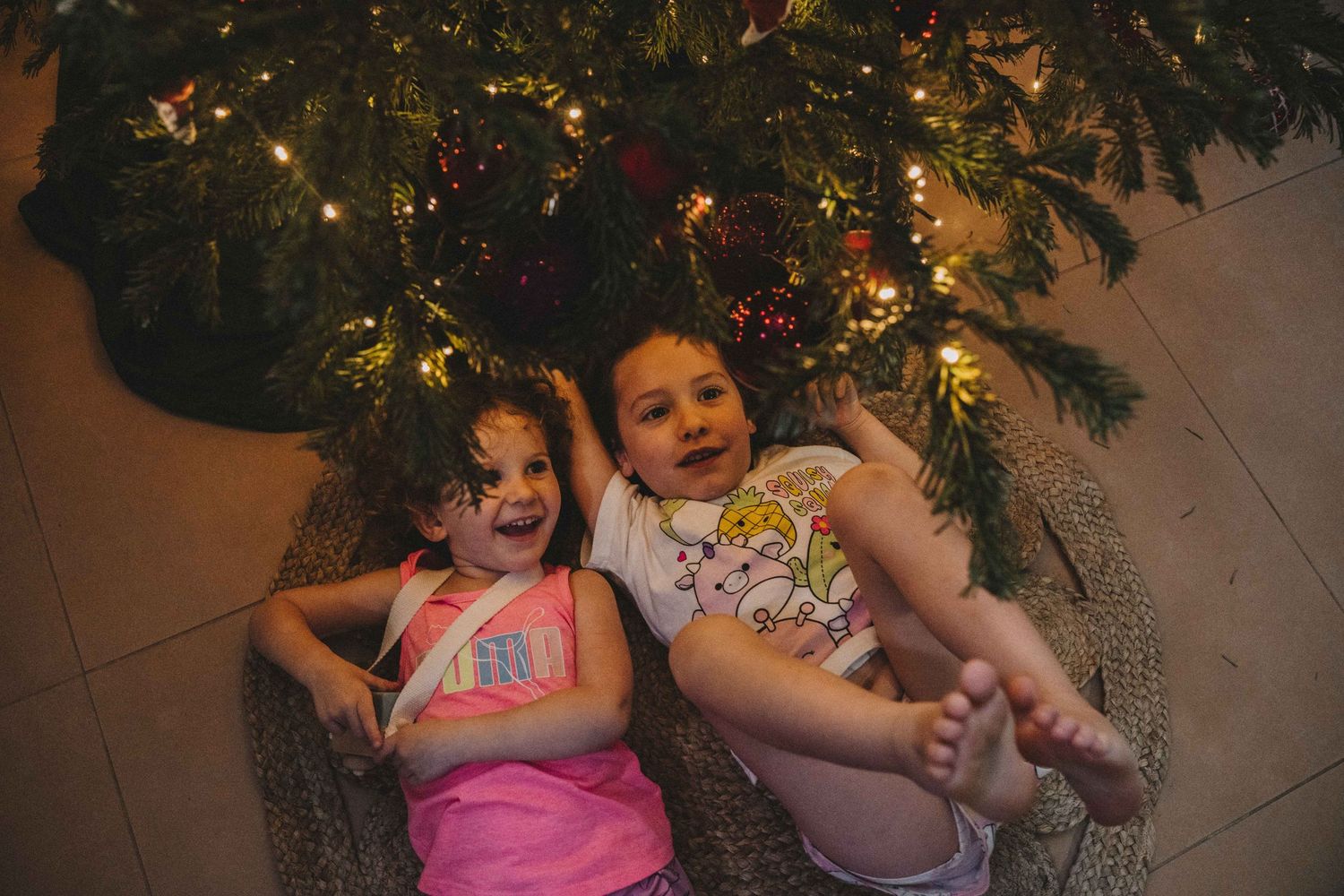 abu dhabi christmas photoshoot  at home lifestyle