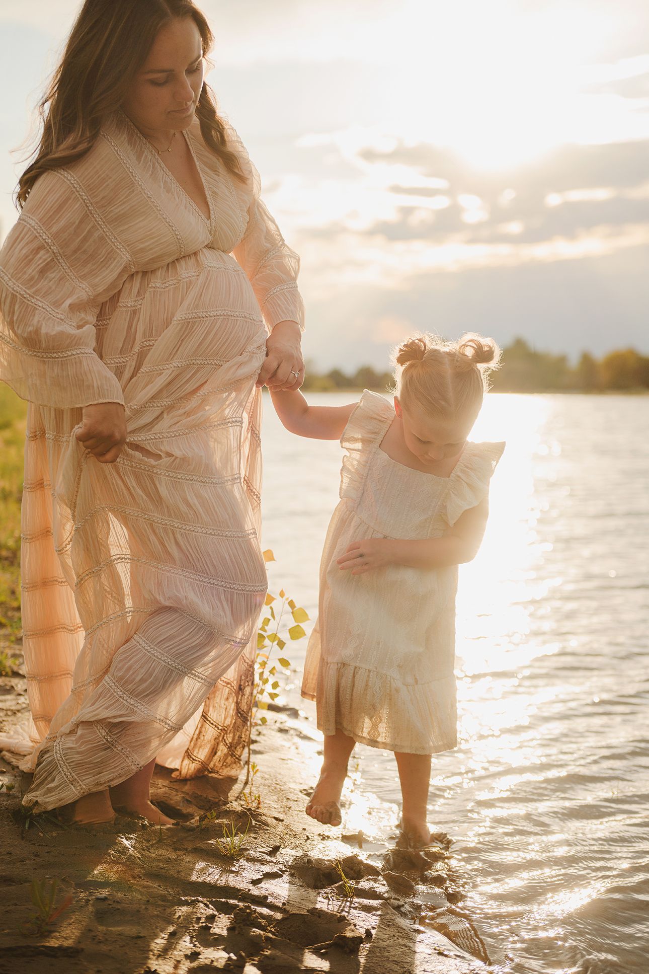 Maternity Photos at a Lake in Blackfoot ID ShutterGirl Maternity Photographer Real moments
Custom Maternity Photography