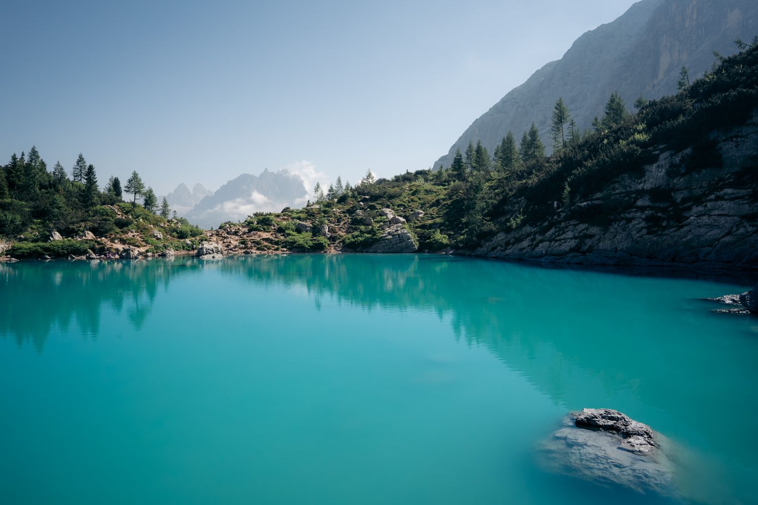 lago di sorapis dans les dolomites