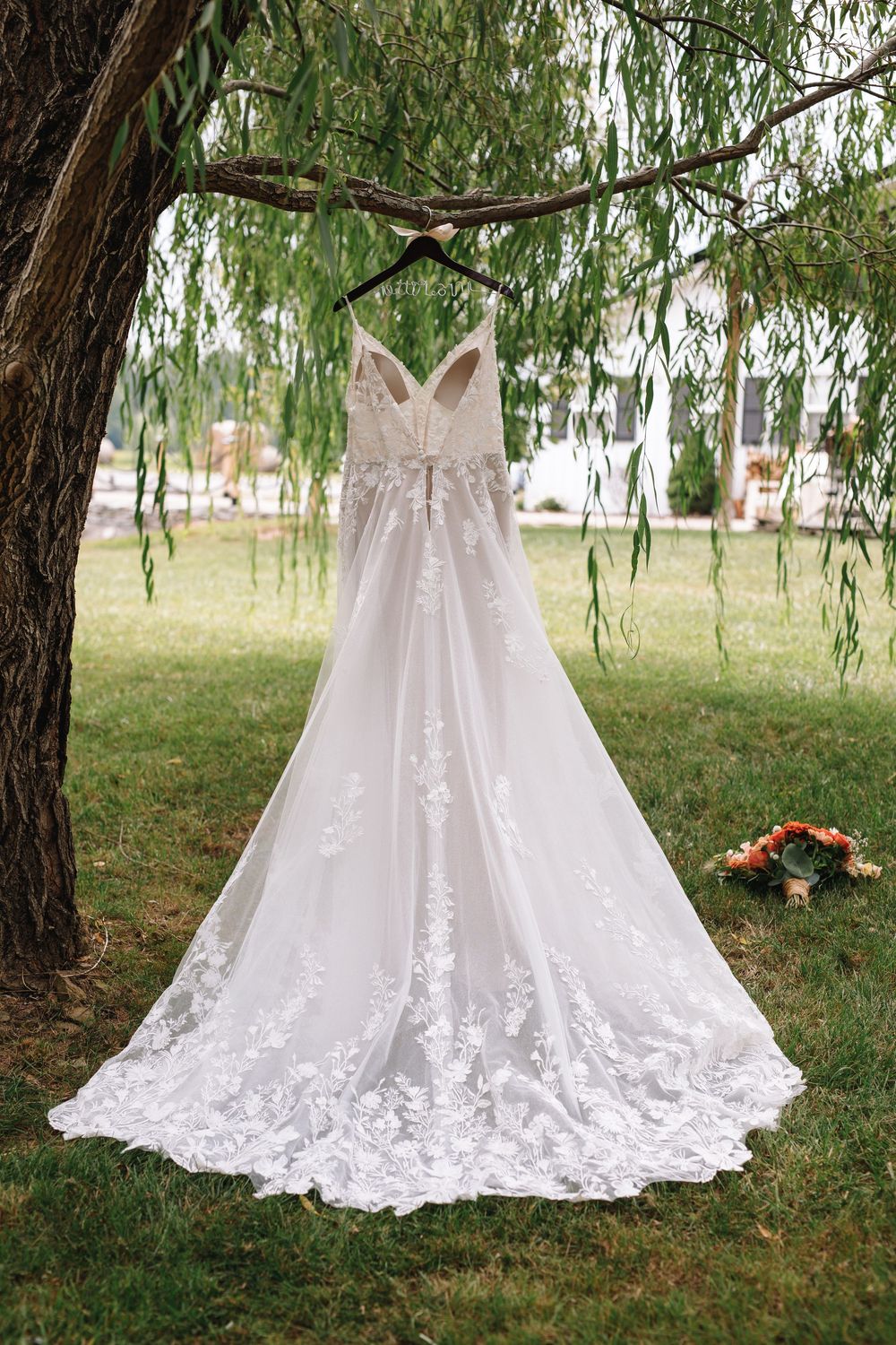 Binksberry Hollow Wedding in Wilson, New York photographed by Jess Trankle Images Buffalo and Rochester Wedding Photographer.