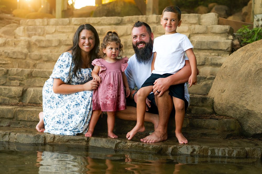Family photos at Saluda Riverwalk in Columbia South Carolina
Couples & Family Photographer
South Carolina Photographer