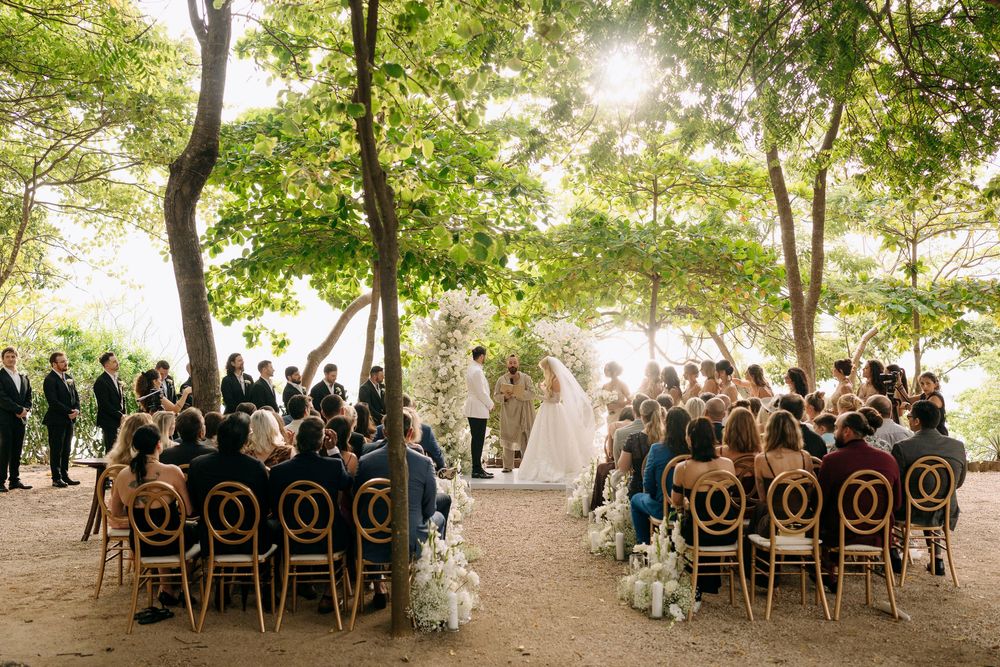 wedding ceremony at las catalinas