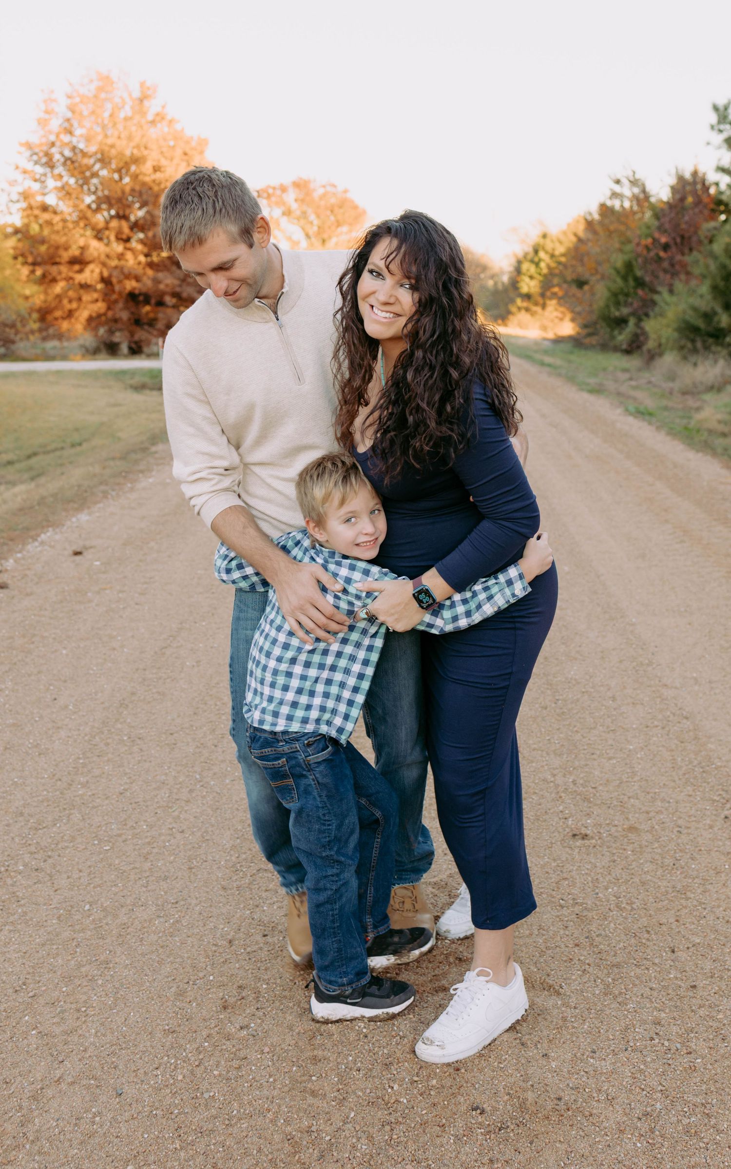 True West Photography - Sweet family interactions on a country path during sunset.