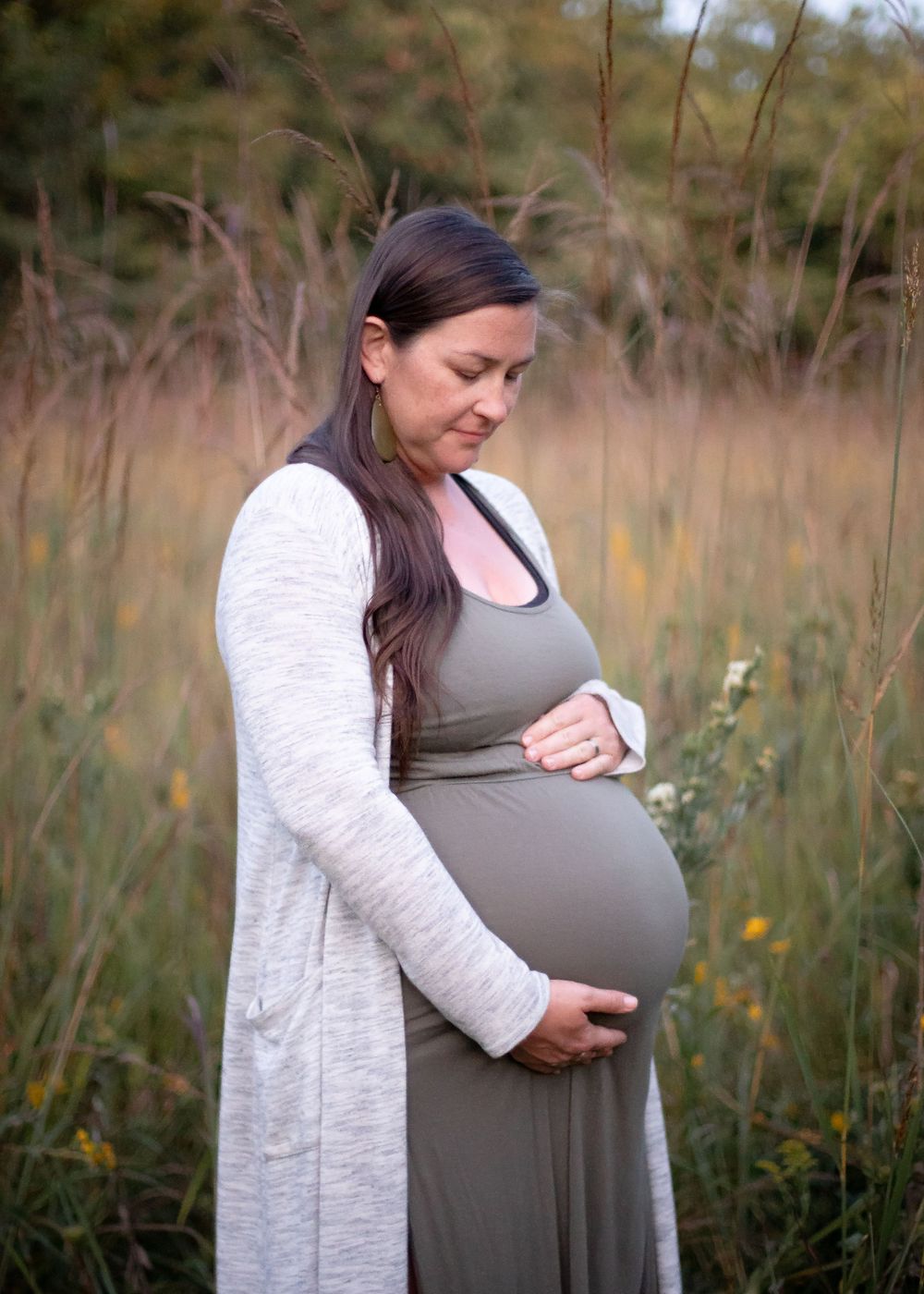 Family Portrait. Photographer Janesville Wisconsin.
Maternity