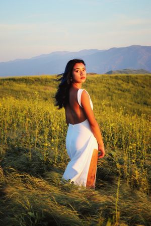 portrait, individual portrait, cinematic portraits, artistic, headshot, on-location headshot, de leon studios, socal grad photos, graduation