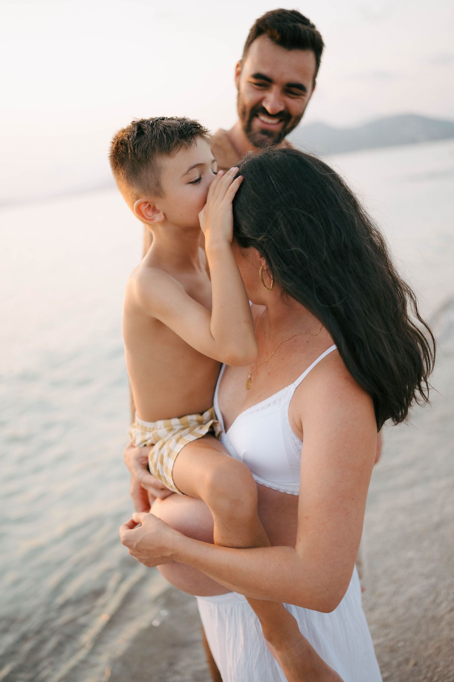 photographe provence sud France shooting séance photo famille amour enfants grossesse animaux bébé maman fille plage mer
