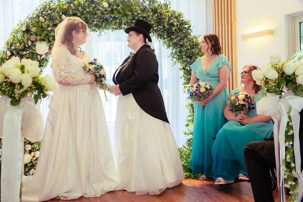 A collage of wedding ceremony moments showing white floral decorations, turquoise bridesmaids dresses and bridal preparations.
