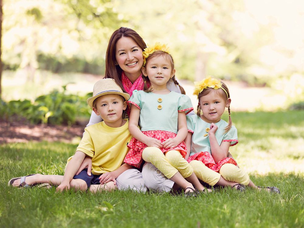 Outdoor family portraits in South Lyon by Brighton MI photographer