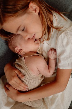 Newborn lifestyle fotografie in Terneuzen, Zeeland, Oost-Vlaanderen