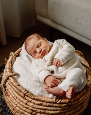 Newborn lifestyle fotografie in Terneuzen, Zeeland, Oost-Vlaanderen
