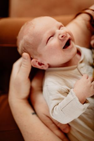 Newborn lifestyle fotografie in Terneuzen, Zeeland, Oost-Vlaanderen