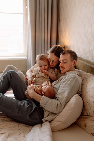 Newborn lifestyle fotografie in Terneuzen, Zeeland, Oost-Vlaanderen