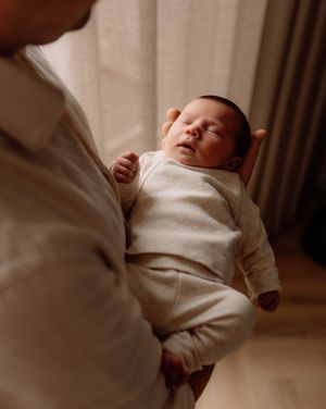 Newborn lifestyle fotografie in Terneuzen, Zeeland, Oost-Vlaanderen