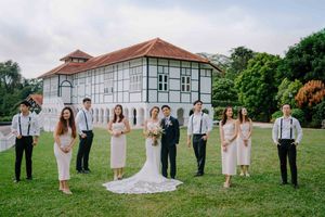 intimate wedding photographer in singapore by natural light and documentary style wedding photographer