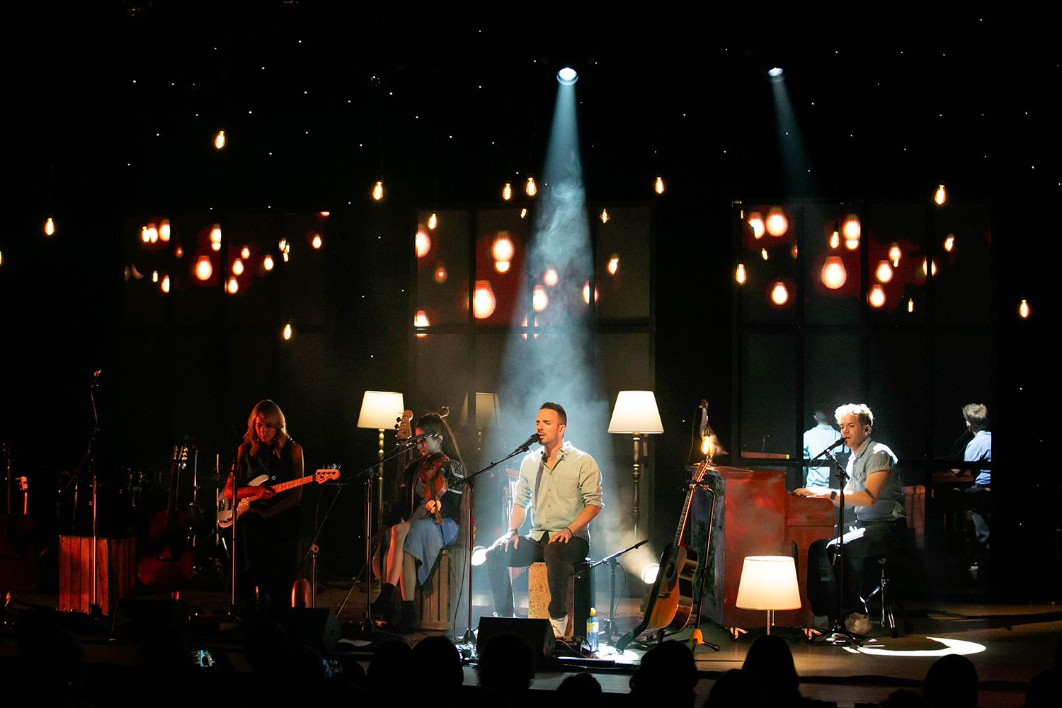 Peter Johansson, Bruno Mitsogiannis, Matilda Grün och Petra Wahlgren unplugged 2.0 i Växjö konserthus. Footgraf Rebecca Nordin.