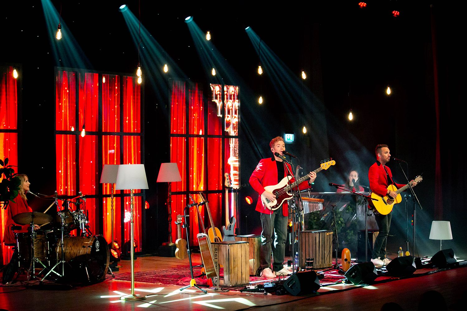 Peter Johansson, Bruno Mitsogiannis, Matilda Grün och Petra Wahlgren unplugged 2.0 i Vixjö konserthus. Footgraf Rebecca Nordin.