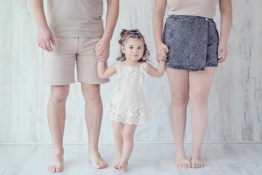 Sesión Fotográfica Bebés, Niños, Familia, Embarazo. Momentos espontáneos, Estudio de Fotos en Reñaca con luz natural.