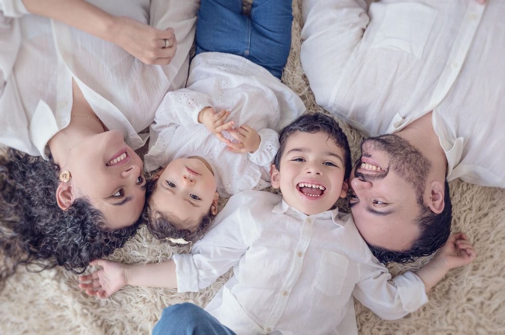 Sesión Fotográfica Bebés, Niños, Familia, Embarazo. Momentos espontáneos, Estudio de Fotos en Reñaca con luz natural.