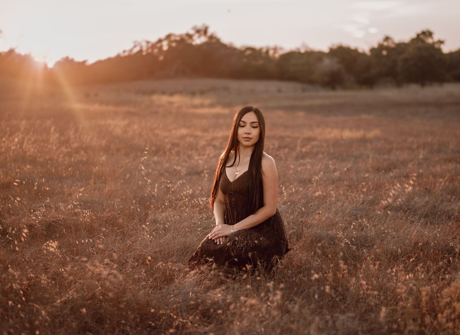 Sonoma County senior pictures with a nostalgic, film-inspired look, natural colors, and stunning outdoor scenery.