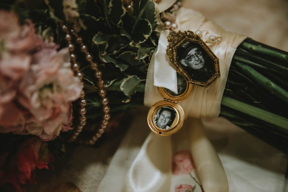 Old Saint Luke’s Church wedding photography , pittsburgh pa wedding photographer, Andrew Carnegie Free Library & Music Hall reception