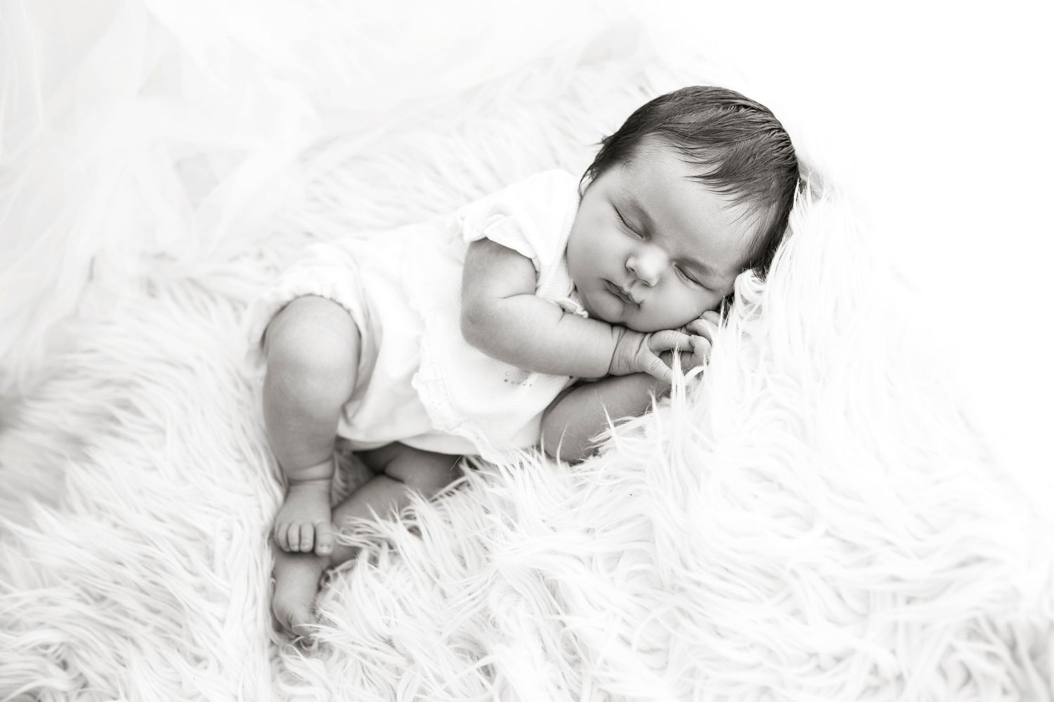 newborn baby photoshoot by little wonderland photography widnes cheshire