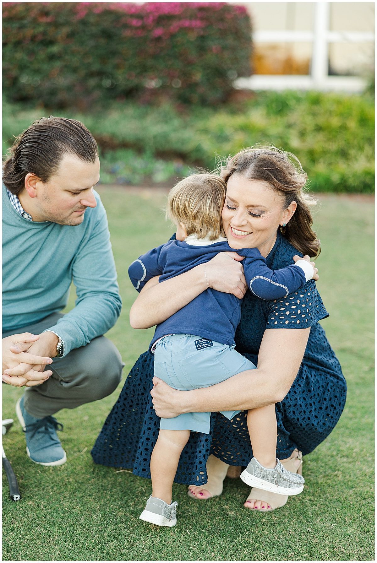 Slanovec family enjoying a family photography session at East Ridge Country Club in Shreveport Louisiana