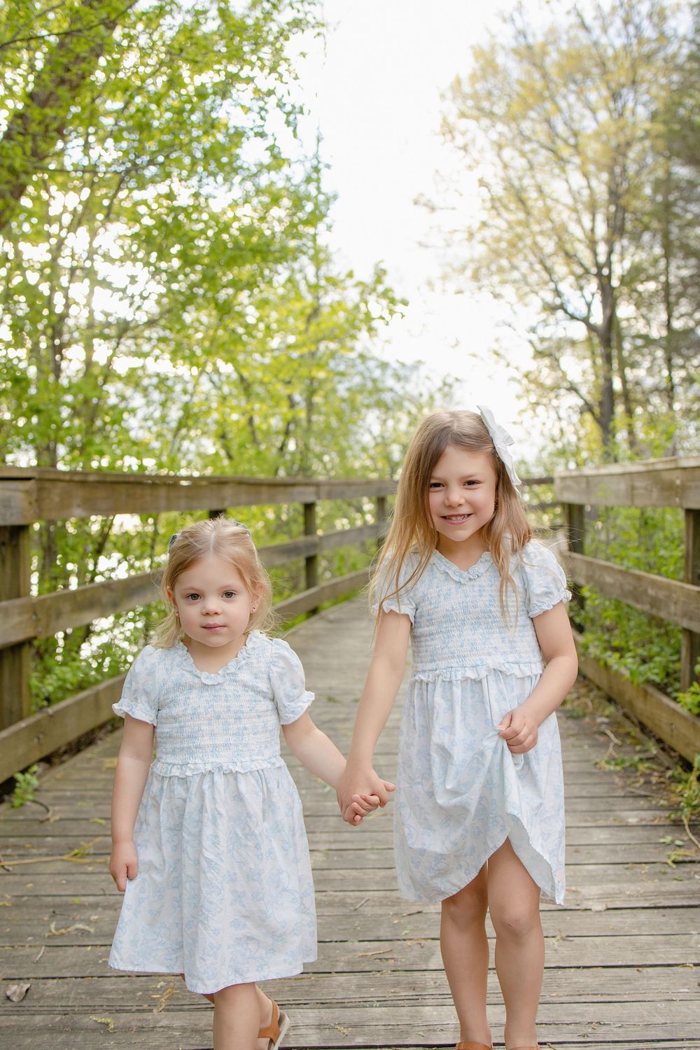 Kendall Kuss Photography Waukesha County family photographer. Family maternity photos in Delafield WI