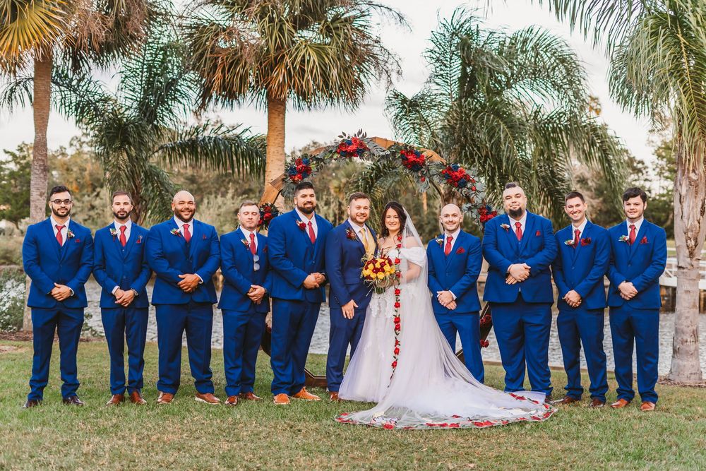 Channel Side Club in Palm Coast Florida. Wedding photography. Formal portraits of bride and groom with family and bridal party.