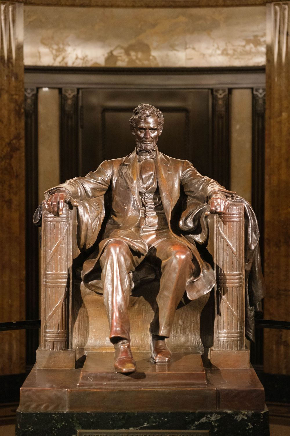 The tomb of Abraham Lincoln in Springfield, IL off Route 66. June 15, 2026. Photo: David J. Manning.