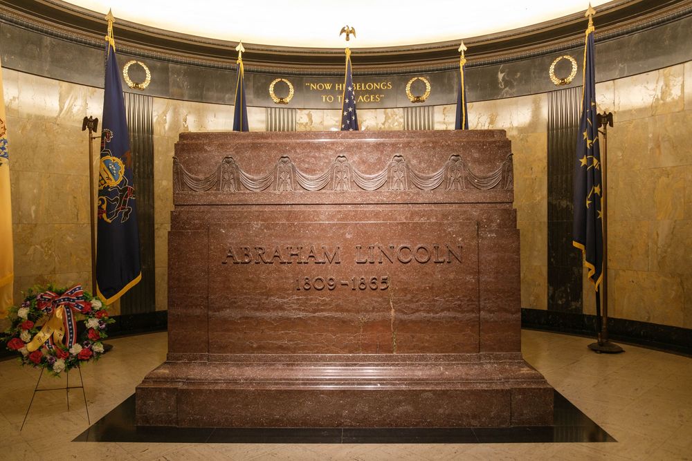 The tomb of Abraham Lincoln in Springfield, IL off Route 66. June 15, 2026. Photo: David J. Manning.