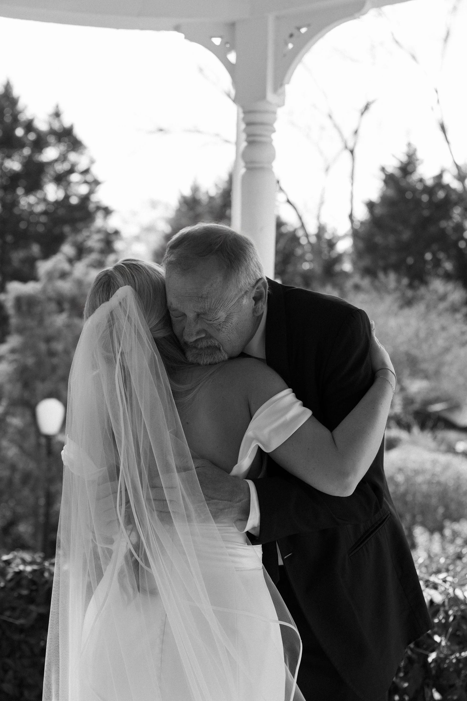 Bride first look moments with dad at the Wildflower 301.