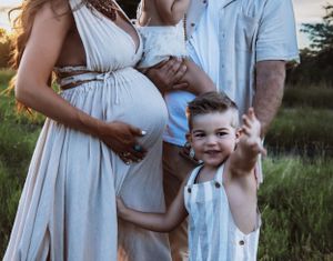 family photographer AZ, outdoor family portraits maternity photography AZ, desert maternity session	pregnancy portraits Arizona