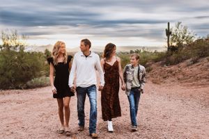 family photographer AZ, outdoor family portraits