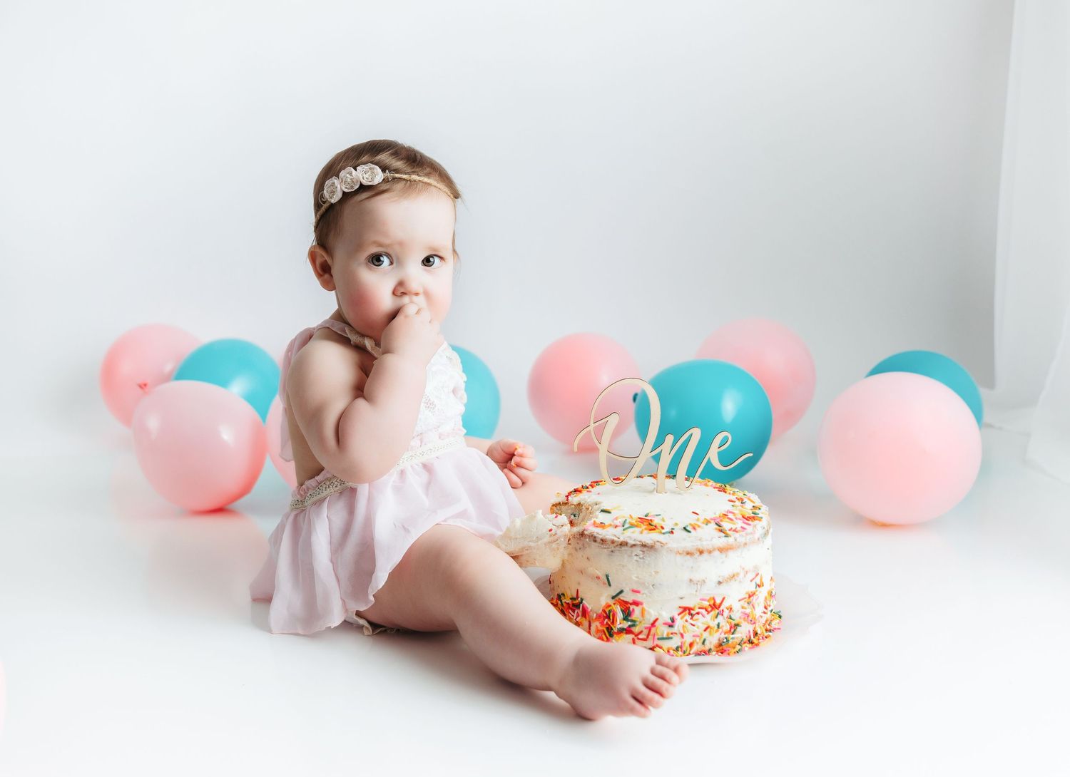 A smash the cake session. Greenville SC newborn photographer, Easley, SC newborn photographer, Upstate SC newborn