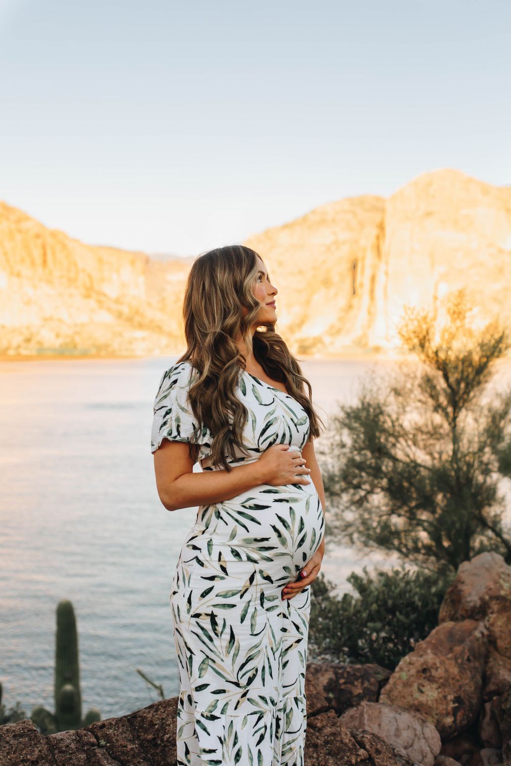 Pregnancy session in the desert | Best Sedona, Arizona Maternity Photographer | Alexandra Alcos Photography